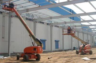 广州自行剪刀式-个人直臂式-曲臂式高空作业车出租-写字楼高楼高空作业车租赁